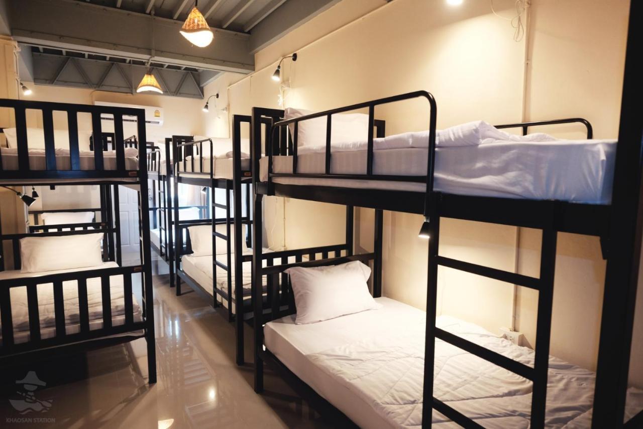 Хостел Khaosan Station (Adults Only) Бангкок Экстерьер фото