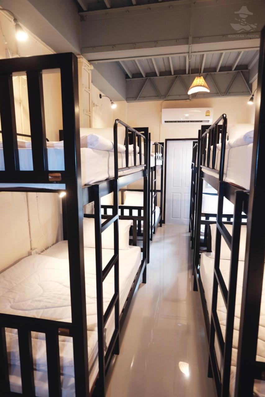 Хостел Khaosan Station (Adults Only) Бангкок Экстерьер фото